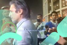 After India's team was defeated, Ramiz Raja grabbed the phone from the Indian journalist.